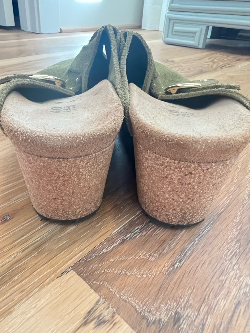 Papillio Birkenstock Olive Suede Clogs Sz 40 - Picture 5 of 6